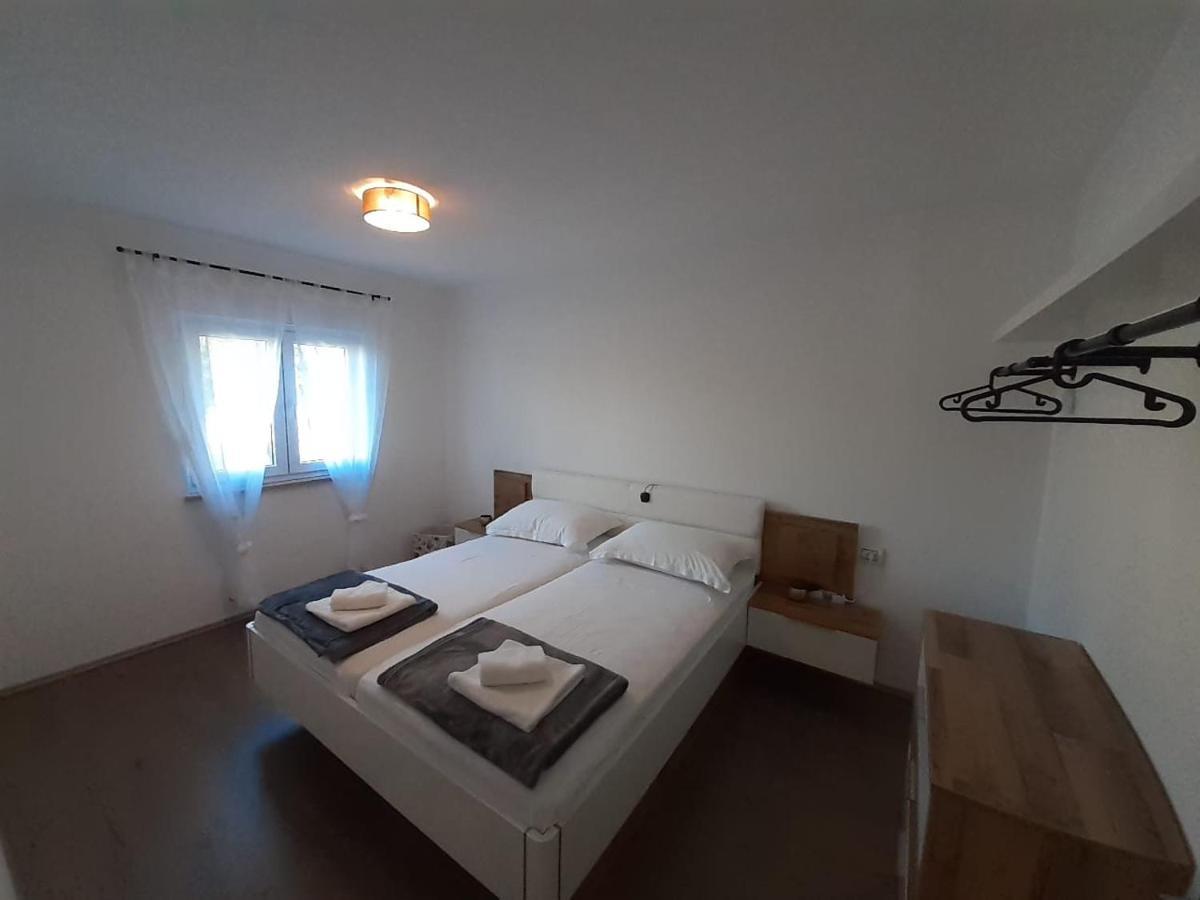 Holiday House Emjalemi Пула Экстерьер фото