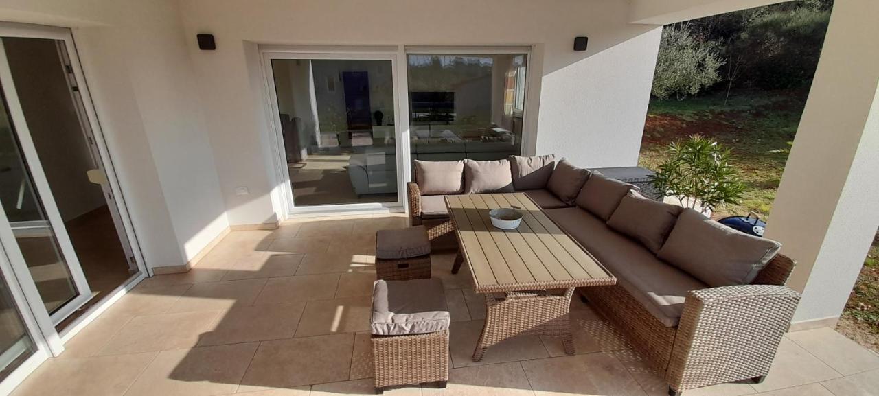 Holiday House Emjalemi Пула Экстерьер фото
